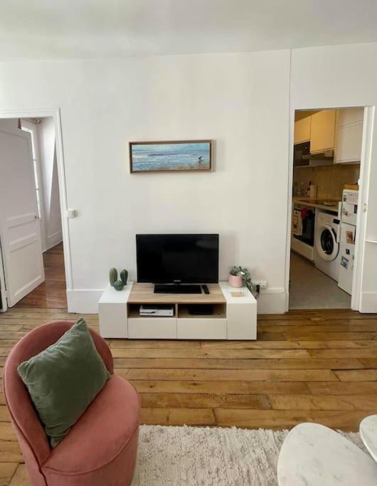 Appartement Proche Arc Triomphe / Champs Elysees *